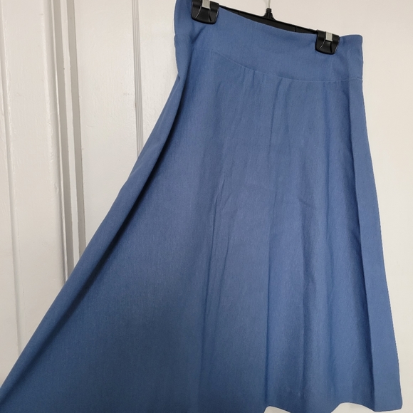 Blue A line skirt - Picture 1 of 4